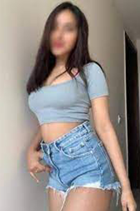 Call Girls in Zirakpur